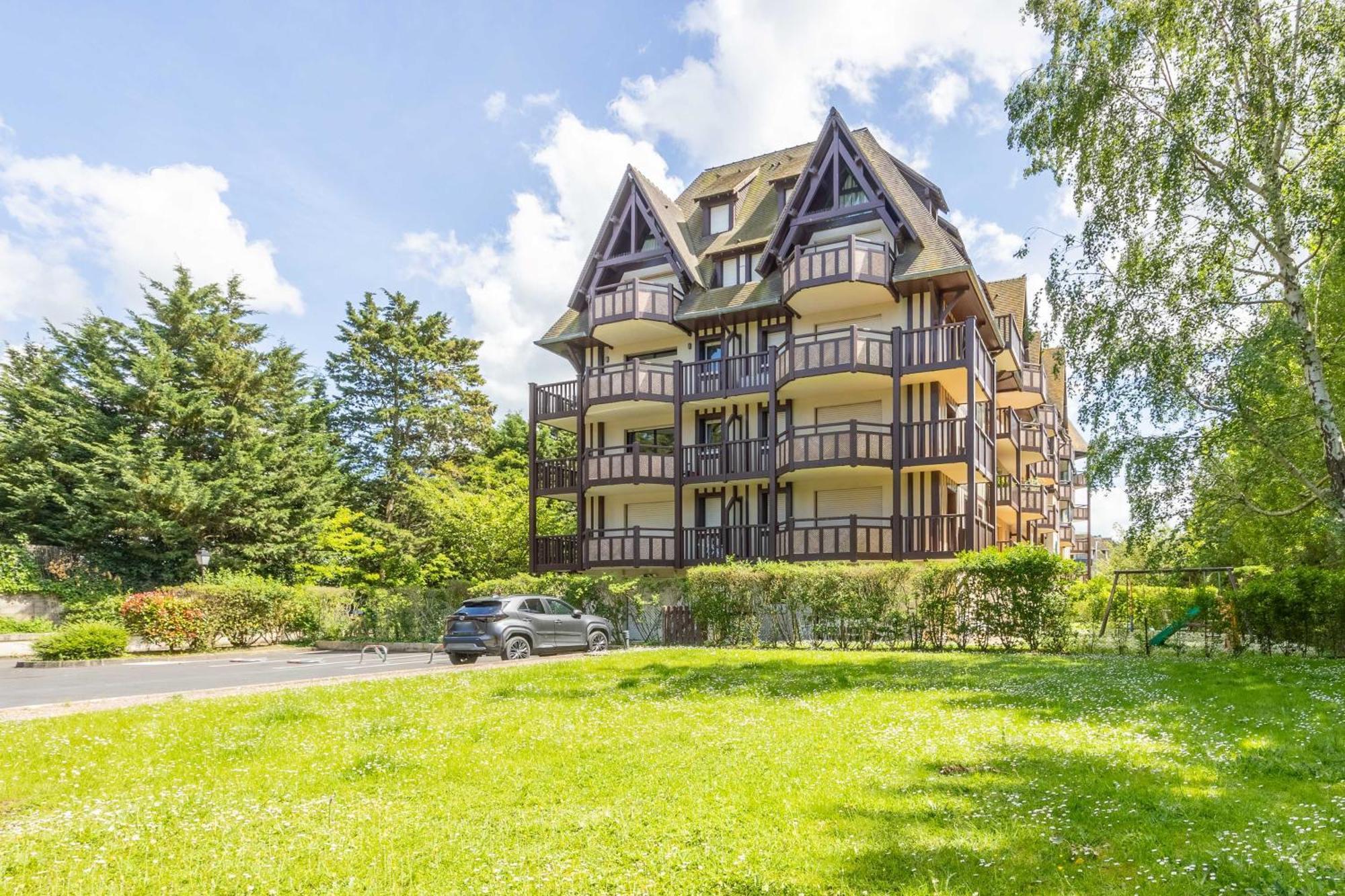 Apartment With Parking And Balcony Near The Beach Deauville Exteriér fotografie